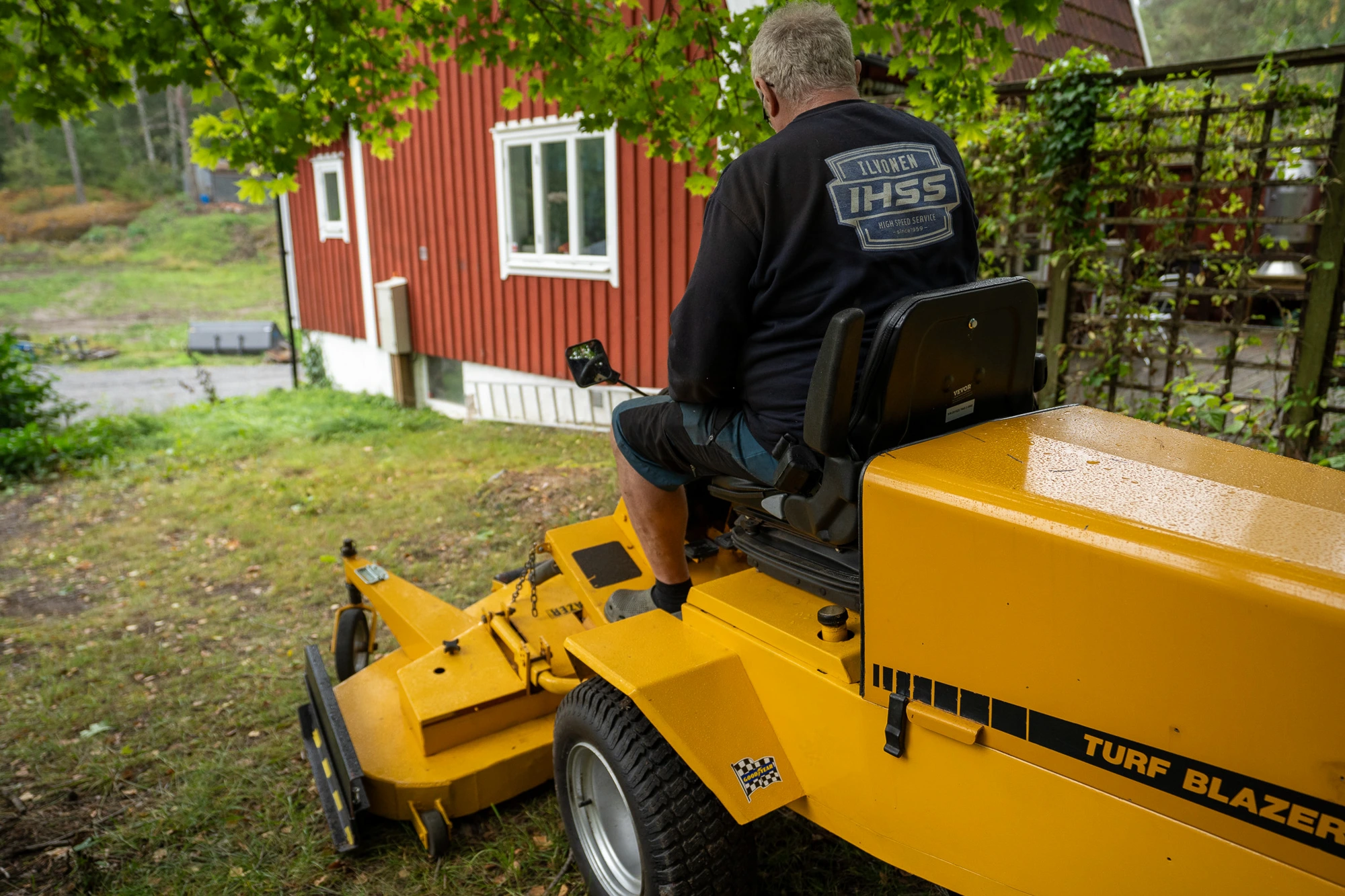 Gräsklippning med IHSS